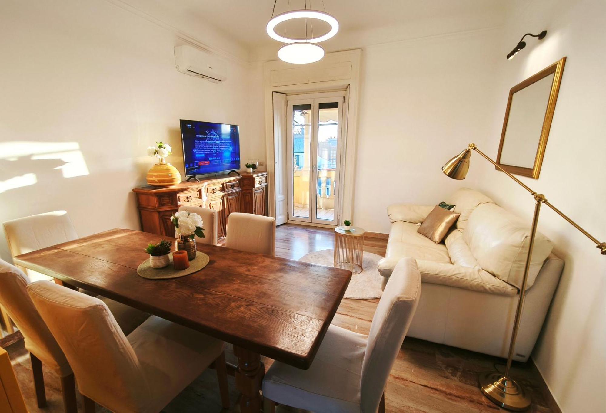 Elegant View Flat Adjacent Metro Appartement