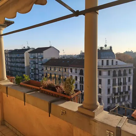 Elegant City View Flat Adjacent Metro Milan Exterior photo